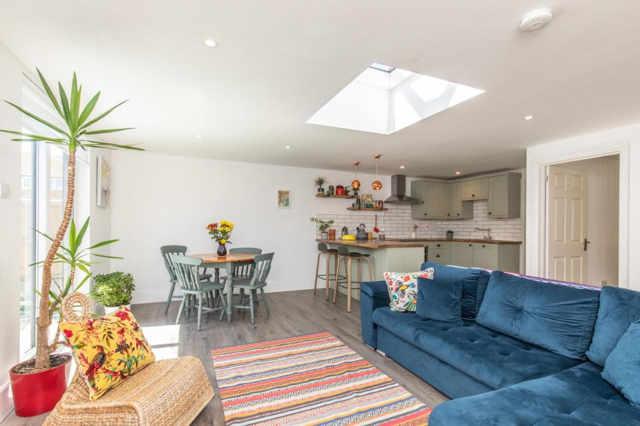 Beach, Hills, Food, Scenic Walks-The Kelp House. Peacehaven Exterior foto